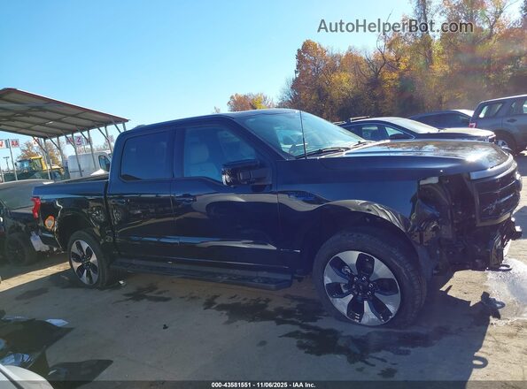 1FT6W7L73SWG11800 2025 FORD F-150 LIGHTNING Black Widok wnętrza 360 stopni