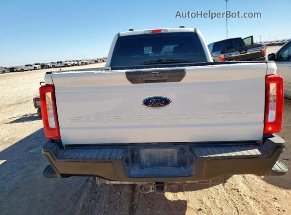 1FT7W2BA7REF08786 2024 FORD F250 White Вид ззаду