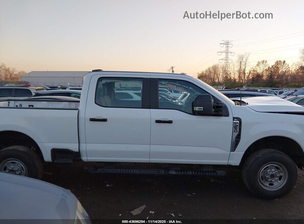 1FT7W2BA8SED66440 2025 FORD F-250 White უკანა სალონის ხედი