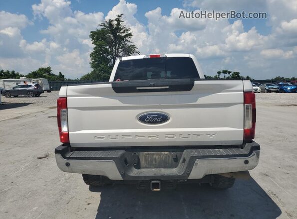 1FT7W2BT4JEB95881 2018 FORD F250 Белый Вид сзади