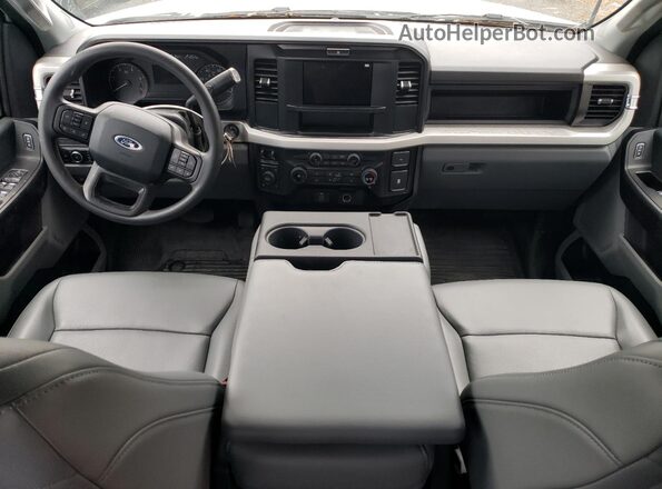 1FT7W2BT9SEC64050 2025 FORD F250 White Widok deski rozdzielczej