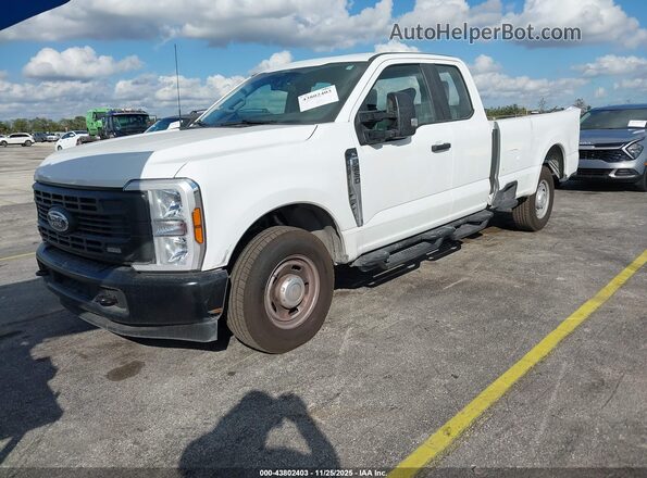 1FT7X2AA0SED41515 2025 FORD F-250 Белый Передняя левая четверть