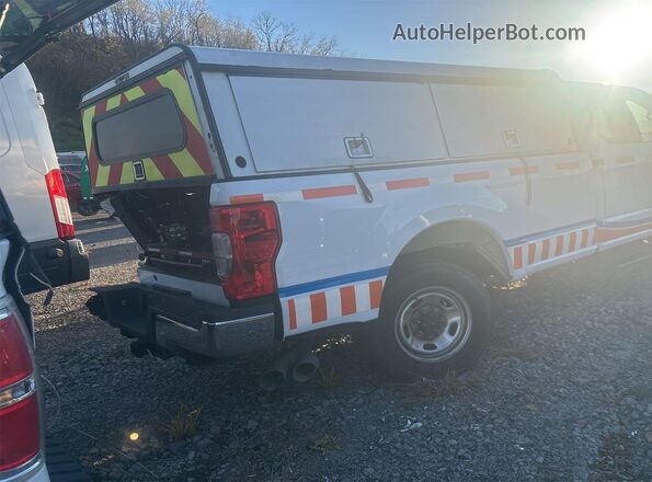 1FT7X2BT2NEF73070 2022 FORD F-250  Widok komory silnika