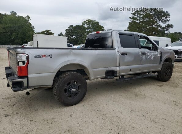 1FT8W2BA4PEC12495 2023 FORD F250 Silver Trasero derecho