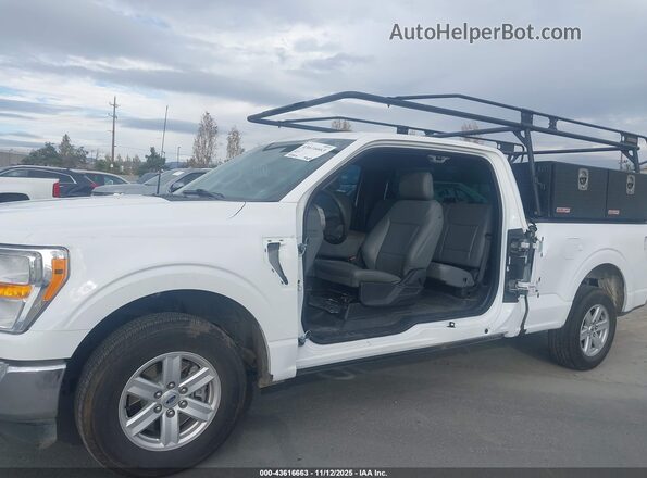 1FTEX1CP6NKD27546 2022 FORD F150 White Front view