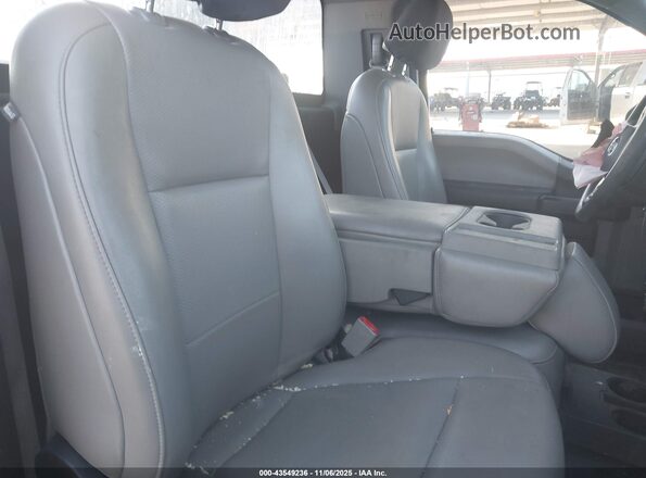 1FTMF1CB0KKE98596 2019 FORD F150 White Widok naklejki z numerem VIN