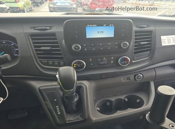 1FTYE1Y84LKB50366 2020 FORD TRANSIT-150  Задняя правая четверть