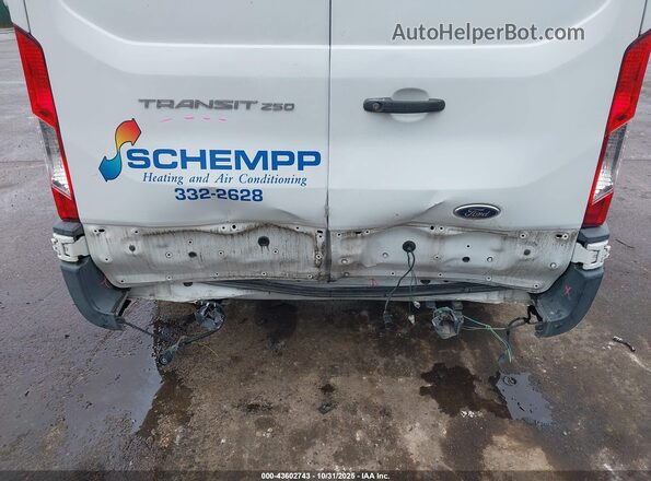 1FTYR1YM2GKA74007 2016 FORD TRANSIT-250 White Widok z przodu