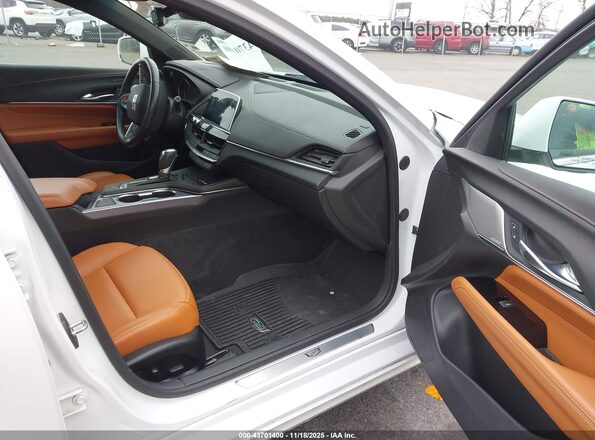 1G6DF5RKXP0110875 2023 CADILLAC CT4 White Vista interior delantera