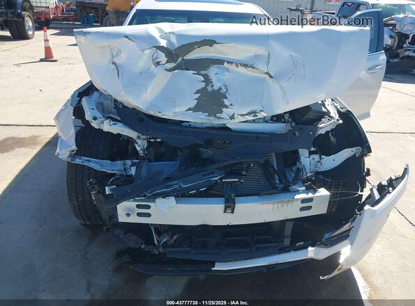 1G6DN5RW2R0111138 2024 CADILLAC CT5 White Widok z przodu