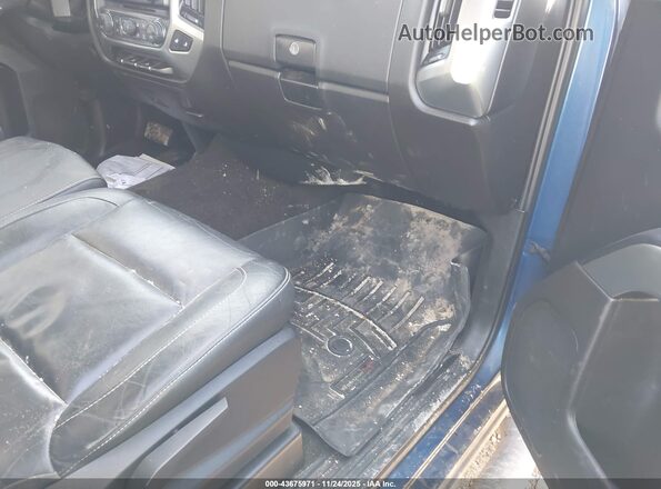 1GCVKREC7JZ215878 2018 CHEVROLET SILVERADO Blue წინა სალონის ხედი
