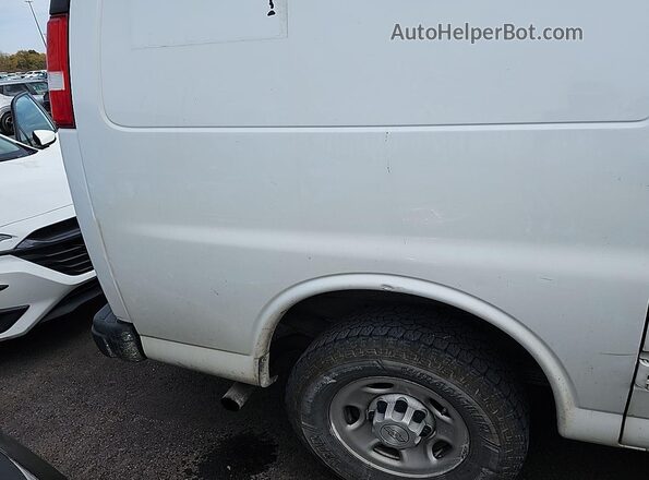 1GCWGAFG6L1163623 2020 CHEVROLET EXPRESS  Vista de los asientos traseros