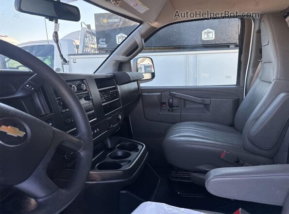 1GCWGAFPXM1310785 2021 CHEVROLET EXPRESS White 