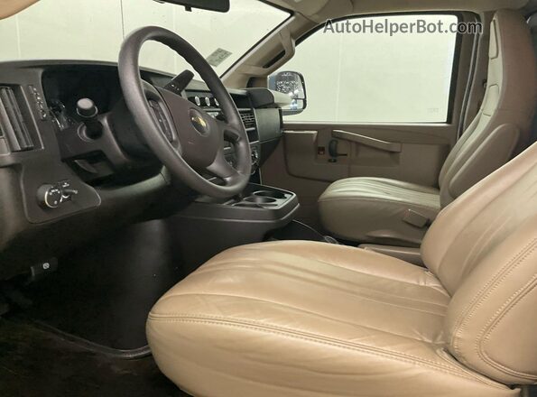1GCZGGFP4R1264233 2024 CHEVROLET EXPRESS  Vista del salpicadero