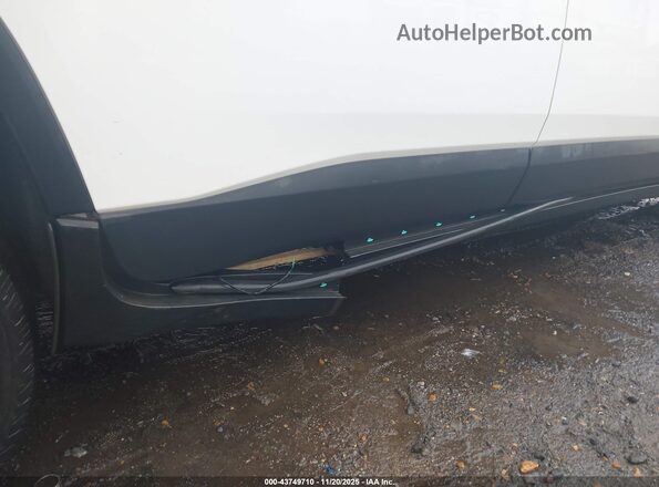 1GNERFKW7MJ143468 2021 CHEVROLET TRAVERSE Белый Вид спереди