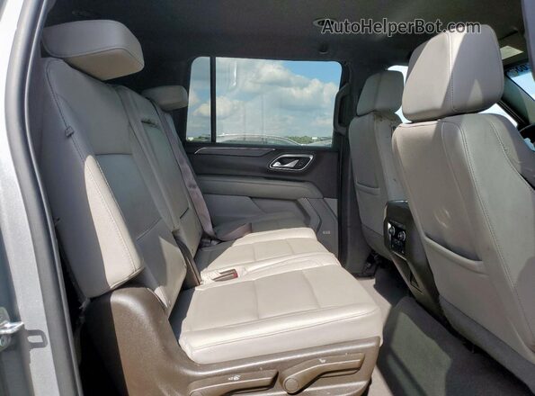 1GNSCCKD9PR320805 2023 CHEVROLET SUBURBAN Серый Вид задней части салона