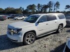 2018 Chevrolet Suburban C1500 Premier White vin: 1GNSCJKC8JR132778