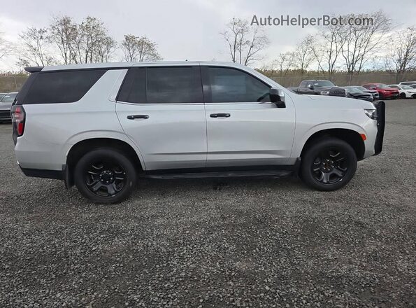 1GNSKLED4PR432569 2023 CHEVROLET TAHOE Silver Widok wnętrza 360 stopni
