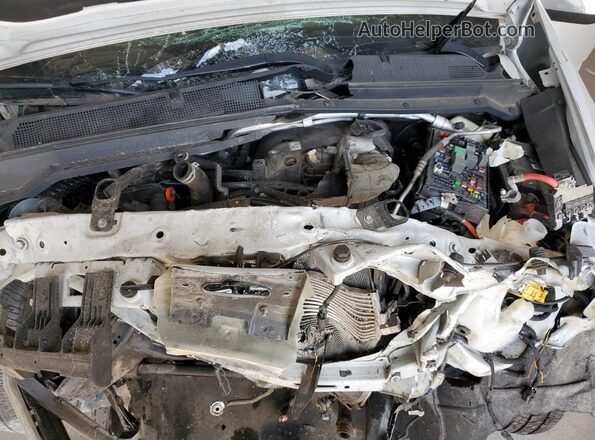 1GTG6DEN3J1100548 2018 GMC CANYON White Widok wnętrza z tyłu