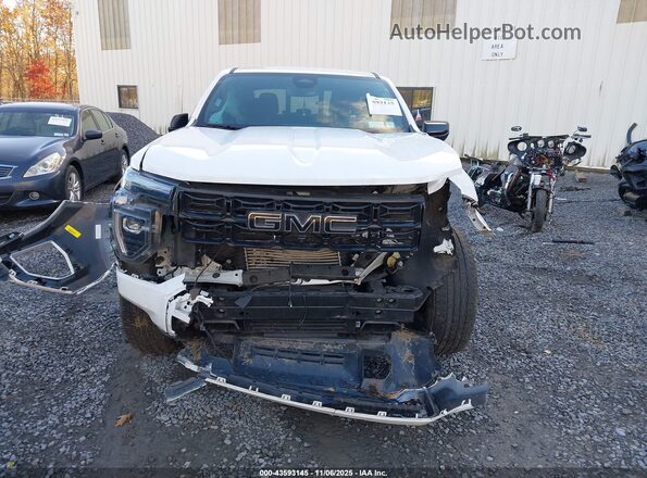 1GTP6BEK4R1223667 2024 GMC CANYON Белый Вид щитка приборов