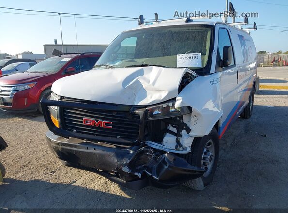 1GTW7AFP3S1258509 2025 GMC SAVANA CARGO White Вид спереду