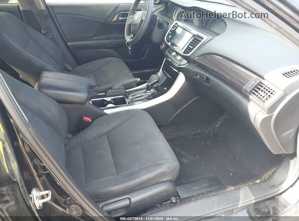 1HGCR2F79GA225560 2016 HONDA ACCORD Черный Вид салона спереди