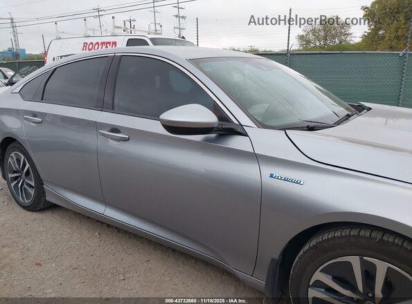 1HGCV3F19LA006251 2020 HONDA ACCORD HYBRID Серебряный Вид задней части салона