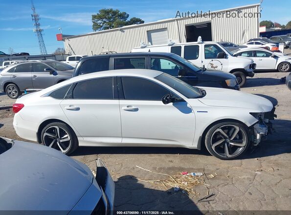 1HGCV3F29NA045286 2022 HONDA ACCORD HYBRID Белый Вид задней части салона