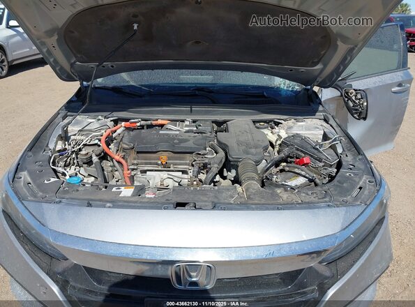 1HGCV3F52JA016376 2018 HONDA ACCORD HYBRID Серебряный Вид сзади