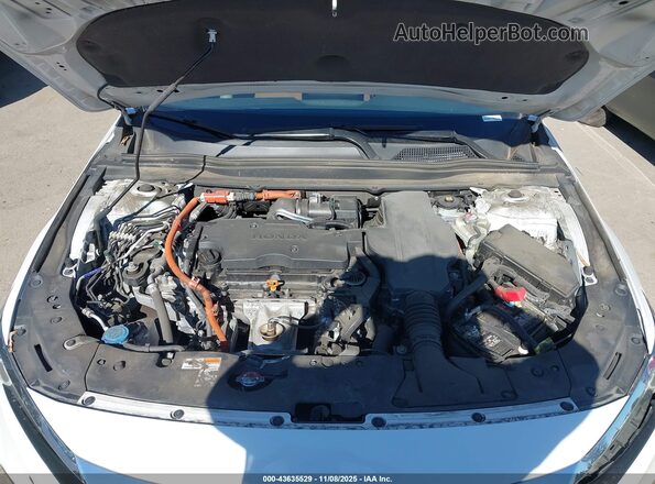 1HGCV3F52NA028341 2022 HONDA ACCORD HYBRID White Вид ззаду