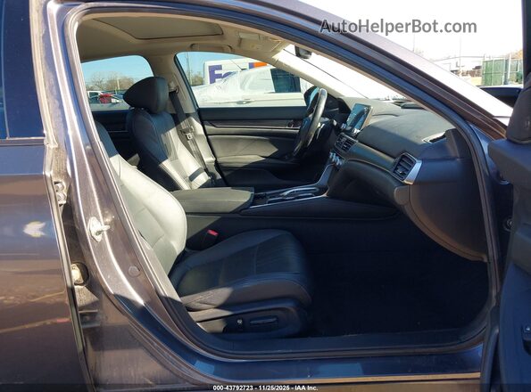 1HGCV3F96LA002003 2020 HONDA ACCORD HYBRID Серый Вид салона спереди