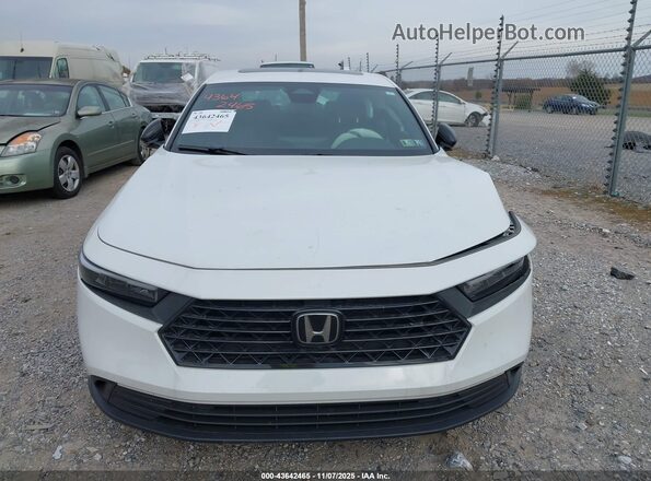 1HGCY2F52RA027715 2024 HONDA ACCORD HYBRID Белый Вид щитка приборов