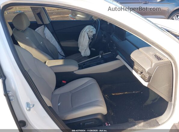 1HGCY2F86SA009301 2025 HONDA ACCORD HYBRID White წინა სალონის ხედი