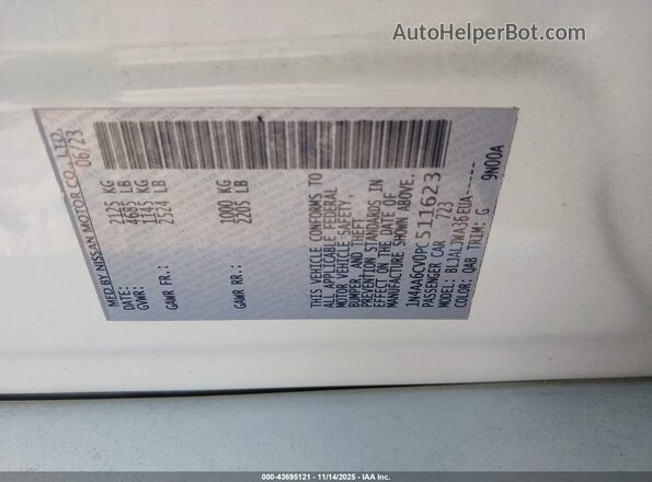 1N4AA6CV0PC511623 2023 NISSAN MAXIMA White Widok komory silnika