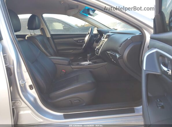 1N4AL3AP2JC245123 2018 NISSAN ALTIMA Silver Vista interior delantera