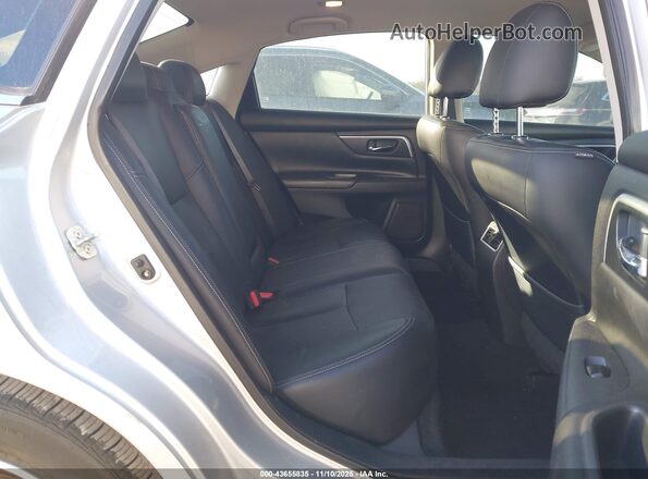 1N4AL3AP2JC245123 2018 NISSAN ALTIMA Silver Vista de la etiqueta del VIN