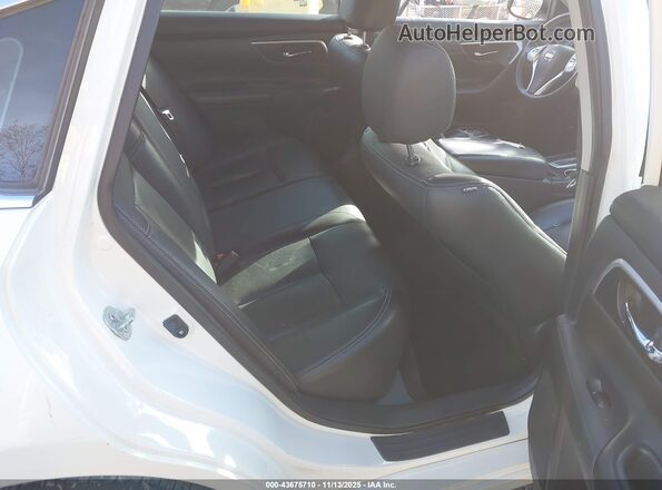 1N4AL3AP3GC232583 2016 NISSAN ALTIMA White Вид наклейки з VIN-кодом