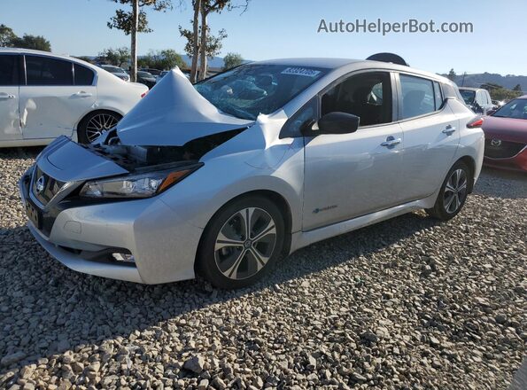1N4AZ1CP6JC303685 2018 NISSAN LEAF Серебряный Передняя левая четверть