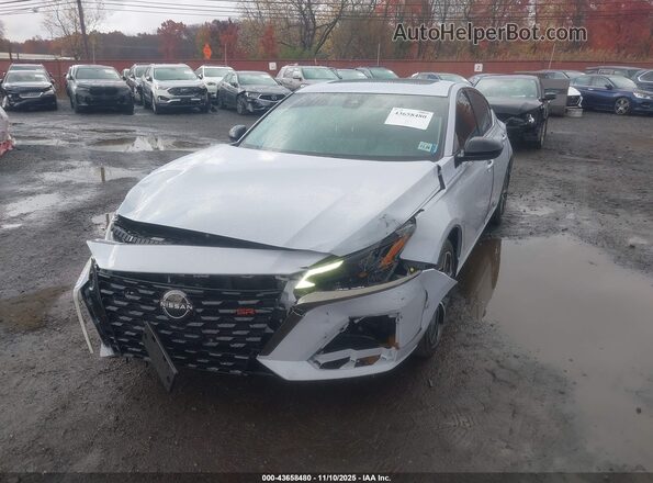 1N4BL4CV3RN308784 2024 NISSAN ALTIMA Light Blue Вид спереди