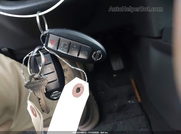 1N4BZ0CP1HC308897 2017 NISSAN LEAF Серебряный Вид панели приборов