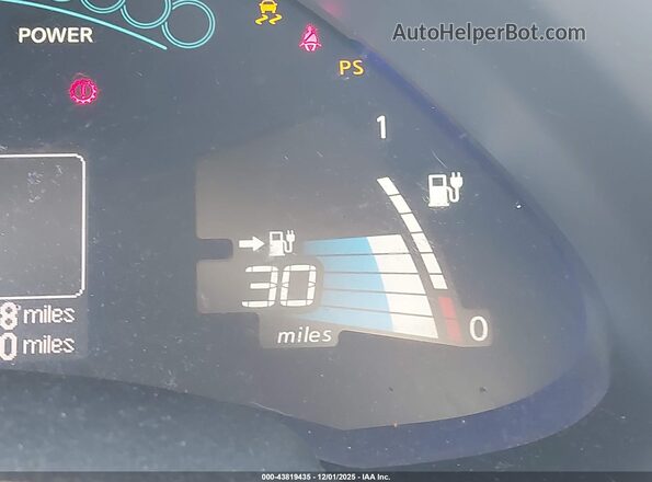 1N4BZ0CP3GC313792 2016 NISSAN LEAF White Widok wnętrza z tyłu