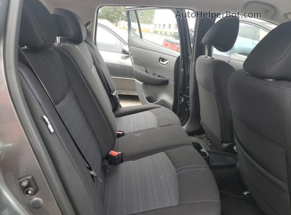 1N4CZ1CV4SC560529 2025 NISSAN LEAF Серебряный Вид задних сидений