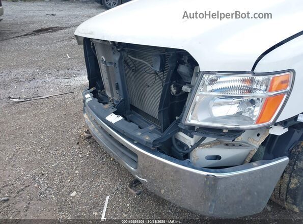 1N6AF0LY8JN818355 2018 NISSAN NV CARGO NV3500 HD Белый Вид спереди