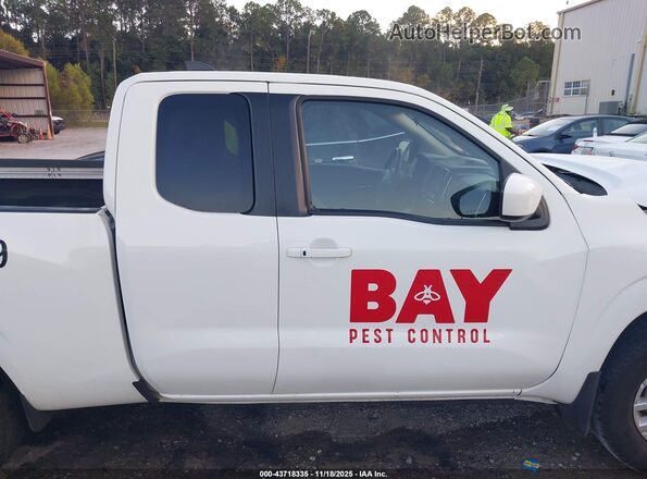 1N6ED1CL4RN661503 2024 NISSAN FRONTIER White Rear interior view