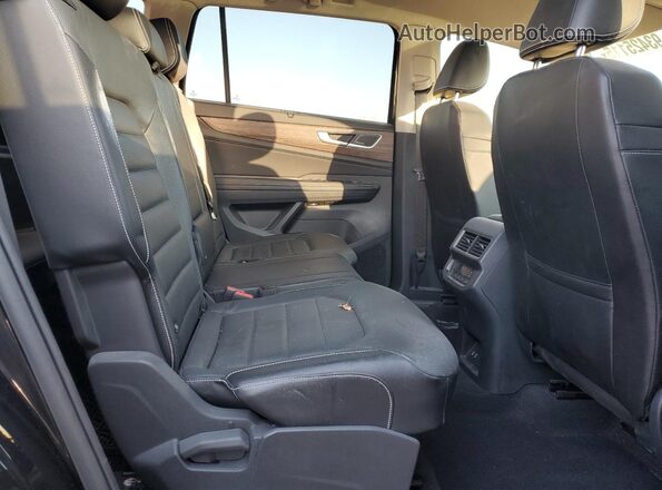 1V2BR2CA5RC570102 2024 VOLKSWAGEN ATLAS Черный Вид задней части салона
