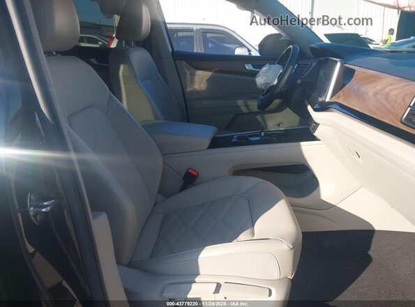 1V2JR2CA8RC547635 2024 VOLKSWAGEN ATLAS Черный Вид салона спереди