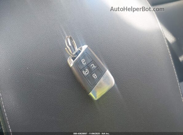 1V2PR2CA4MC511251 2021 VOLKSWAGEN ATLAS Черный Вид панели приборов
