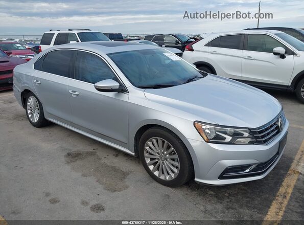 1VWBT7A32HC019044 2017 VOLKSWAGEN PASSAT Серый Передняя правая четверть