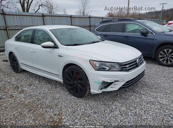 1VWDT7A39HC021592 2017 VOLKSWAGEN PASSAT Белый Передняя правая четверть
