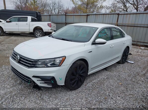 1VWDT7A39HC021592 2017 VOLKSWAGEN PASSAT Белый Передняя левая четверть